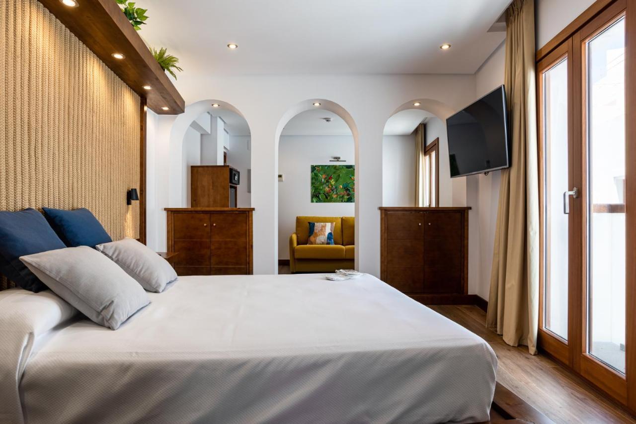 Hotel Antantie 콘일데라프론테라 외부 사진